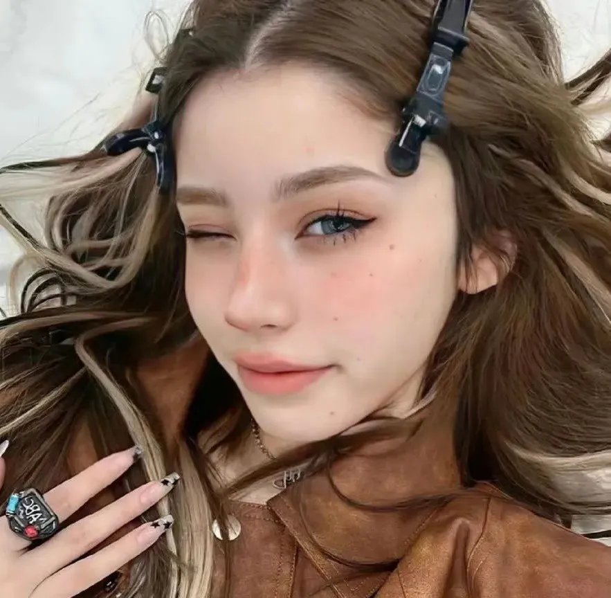 黑疯婆娘的圣诞节